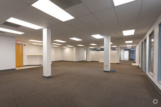 630 N Alvernon Way, Tucson, AZ for lease Interior Photo- Image 2 of 5