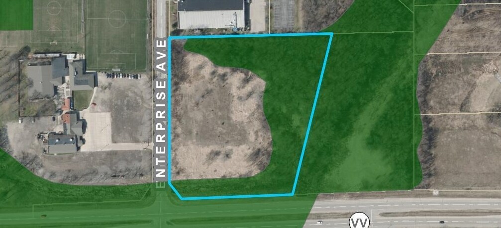 W Silver Spring Dr, Menomonee Falls, WI for sale Primary Photo- Image 1 of 1