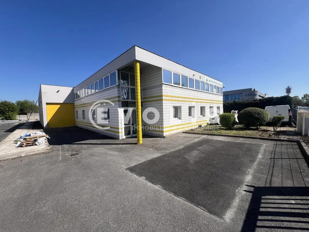 Flex in Champigny-sur-Marne for lease Building Photo- Image 1 of 16