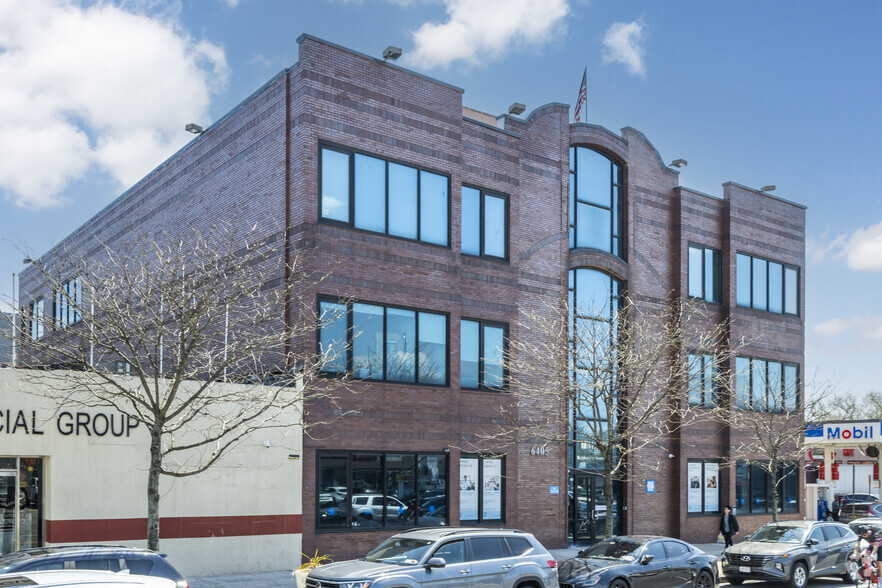 6405 7th Ave, Brooklyn, NY for lease - Building Photo - Image 3 of 11