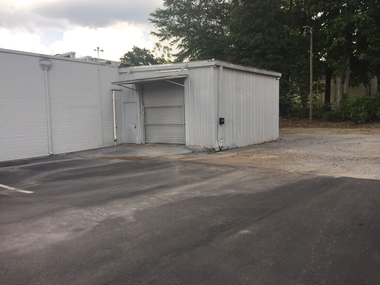 904 Maple St, Carrollton, GA for lease - Building Photo - Image 3 of 4