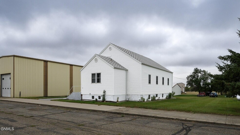 21 Main St E, Golden Valley, ND for sale - Building Photo - Image 3 of 13