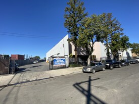 8321 De Celis Pl, North Hills CA - Warehouse