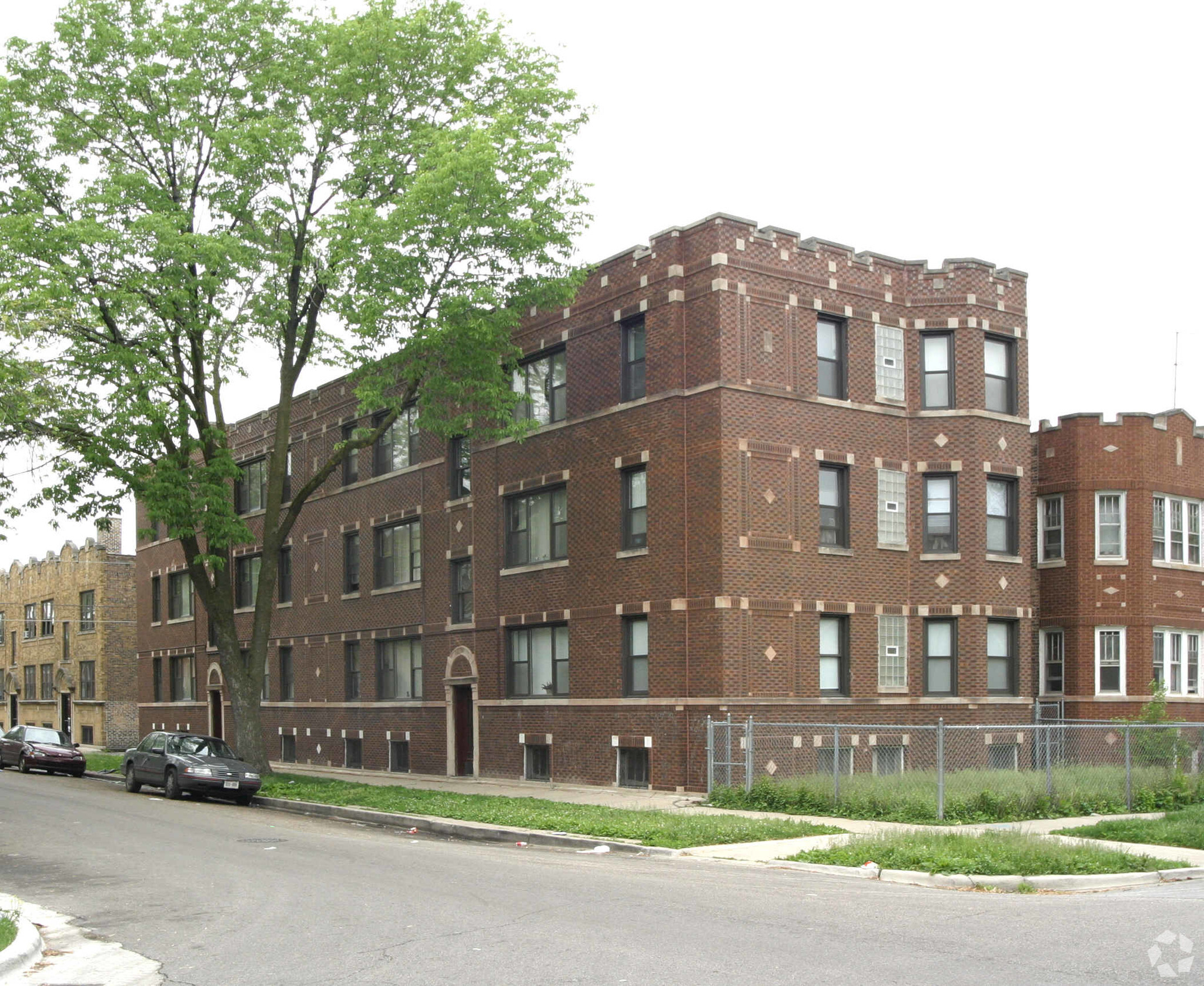 2838 W 64th St, Chicago, IL for sale Primary Photo- Image 1 of 1