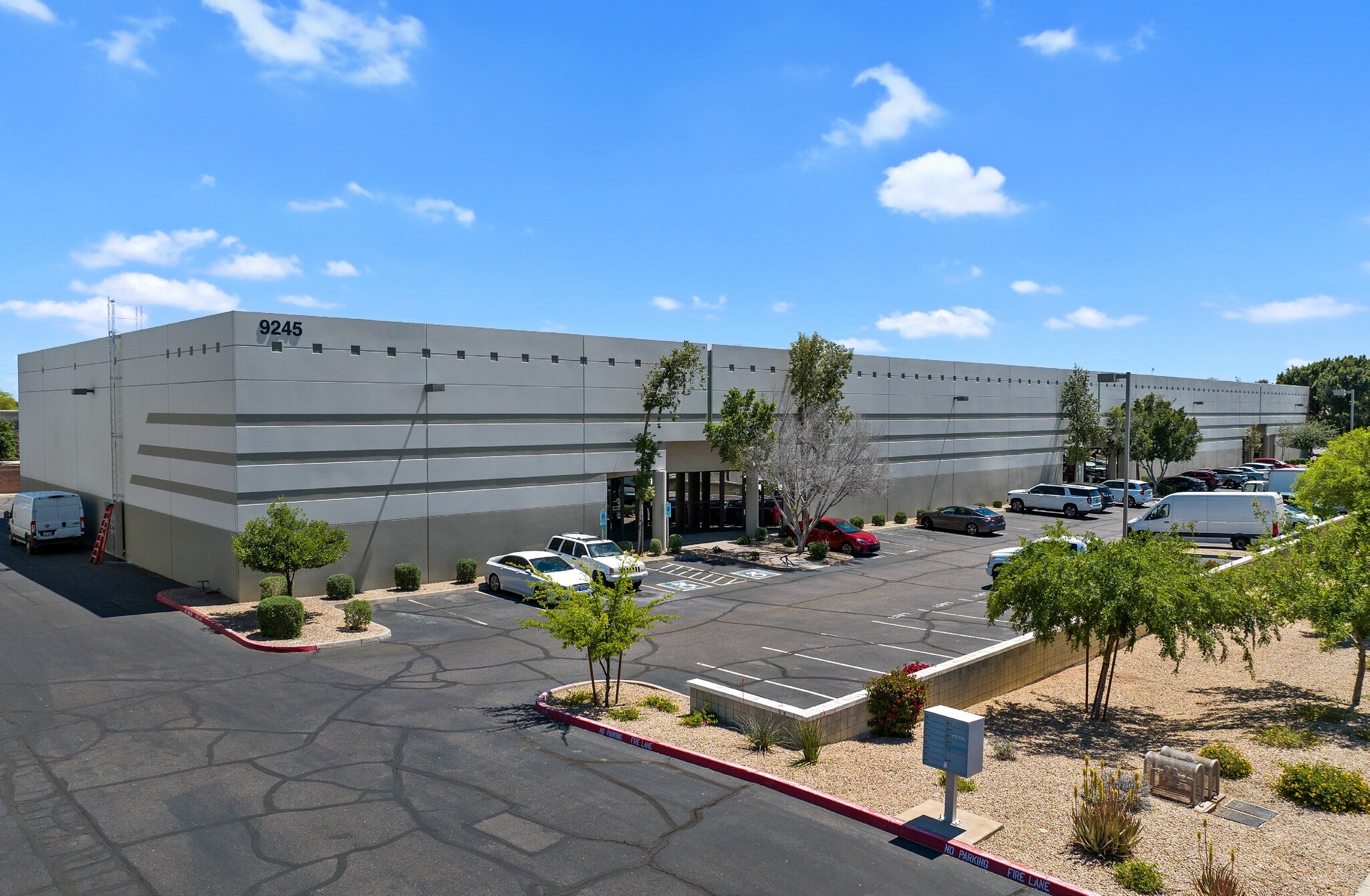 9185 S Farmer Ave, Tempe, AZ for lease Building Photo- Image 1 of 9