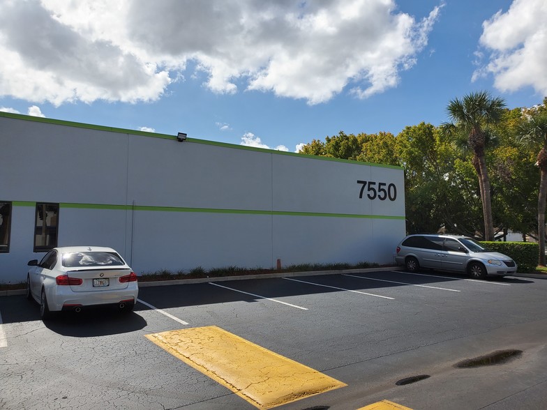 7550 Southland Blvd, Orlando, FL for sale - Primary Photo - Image 1 of 1