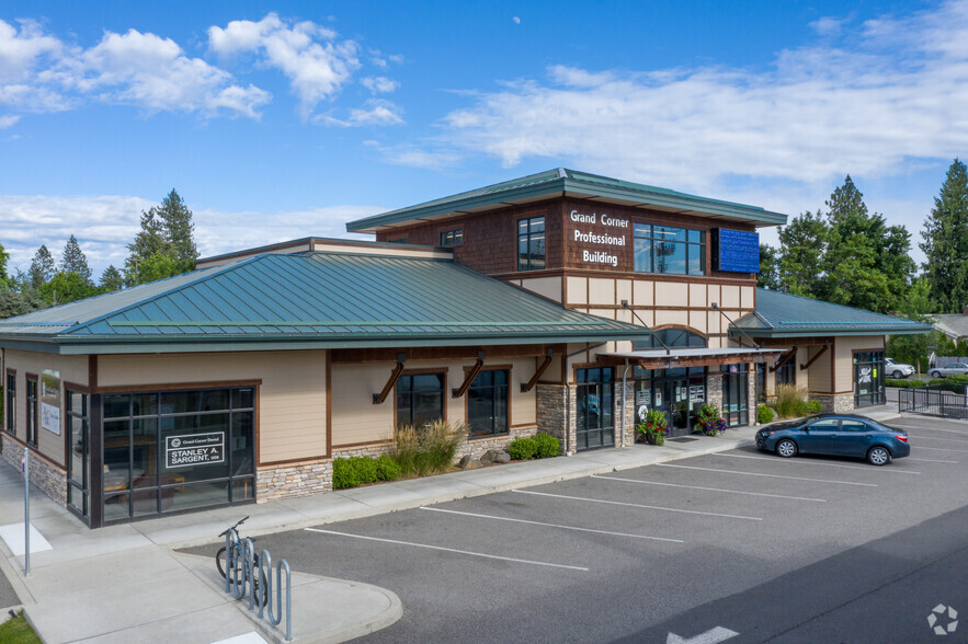 3707 S Grand Blvd, Spokane, WA for lease - Building Photo - Image 1 of 8