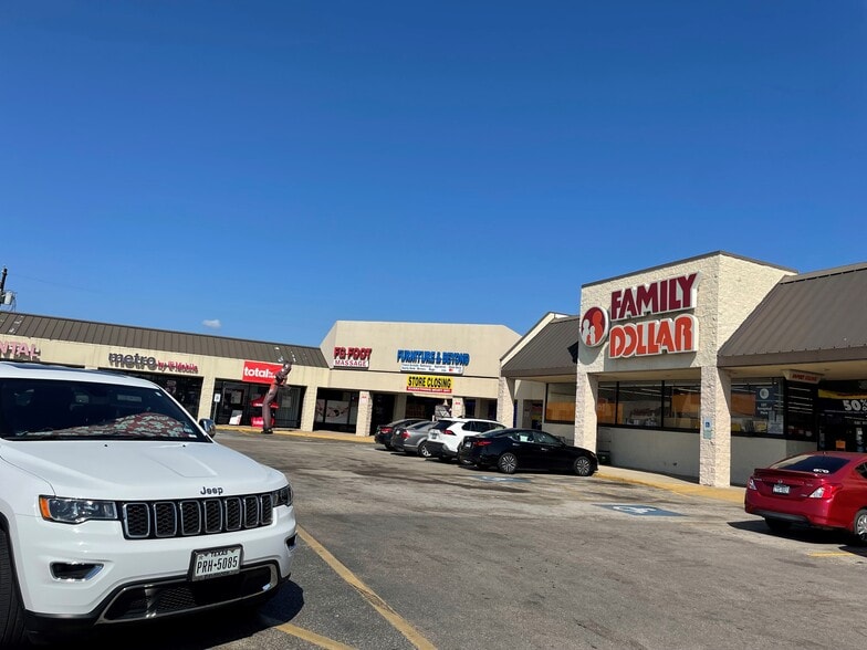2619 Red Bluff Rd, Pasadena, TX for lease - Building Photo - Image 2 of 7