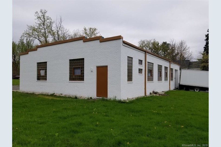 200 Bloomfield Ave, Windsor, CT for sale - Building Photo - Image 1 of 1