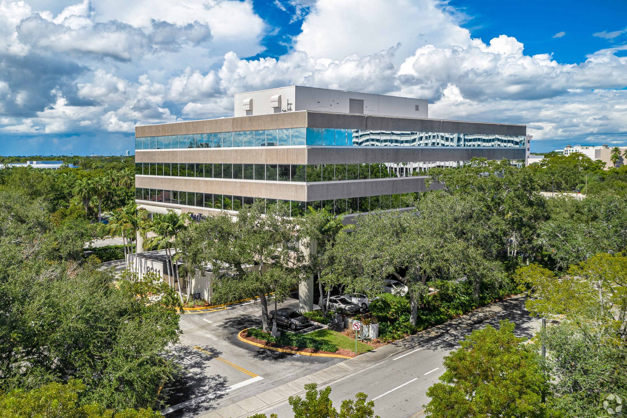 8211 W Broward Blvd, Plantation, FL for lease Building Photo- Image 1 of 5