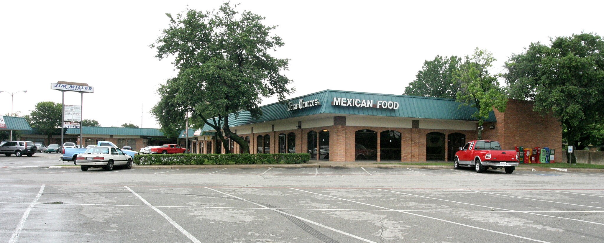 5409-5425 N Jim Miller Rd, Dallas, TX for sale Primary Photo- Image 1 of 1