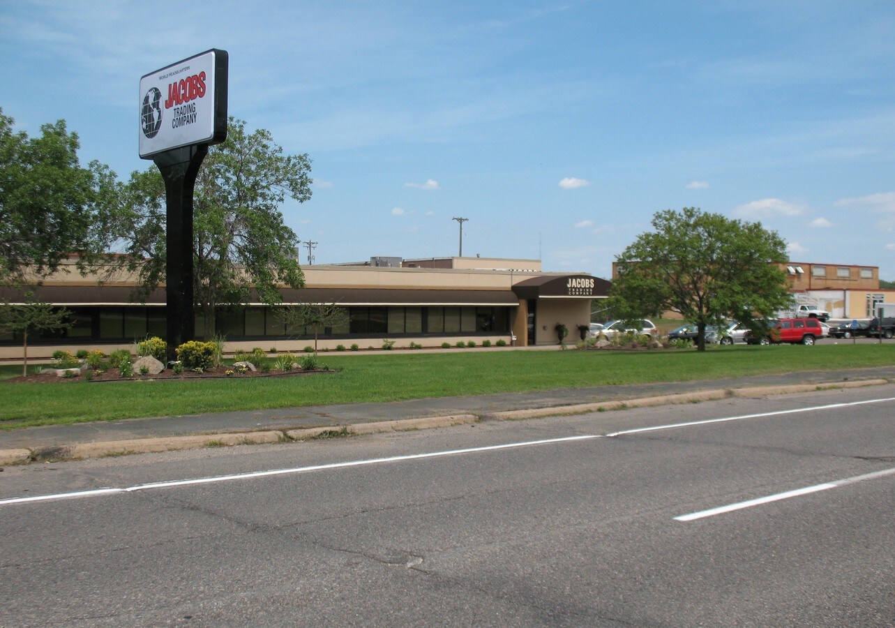 80908098 Excelsior Blvd, Hopkins, MN 55343