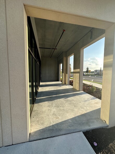 2992 Rodina Dr, Melbourne, FL for lease - Building Photo - Image 2 of 6