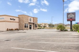 11464 Space Center Blvd, Houston, TX for lease Building Photo- Image 2 of 3