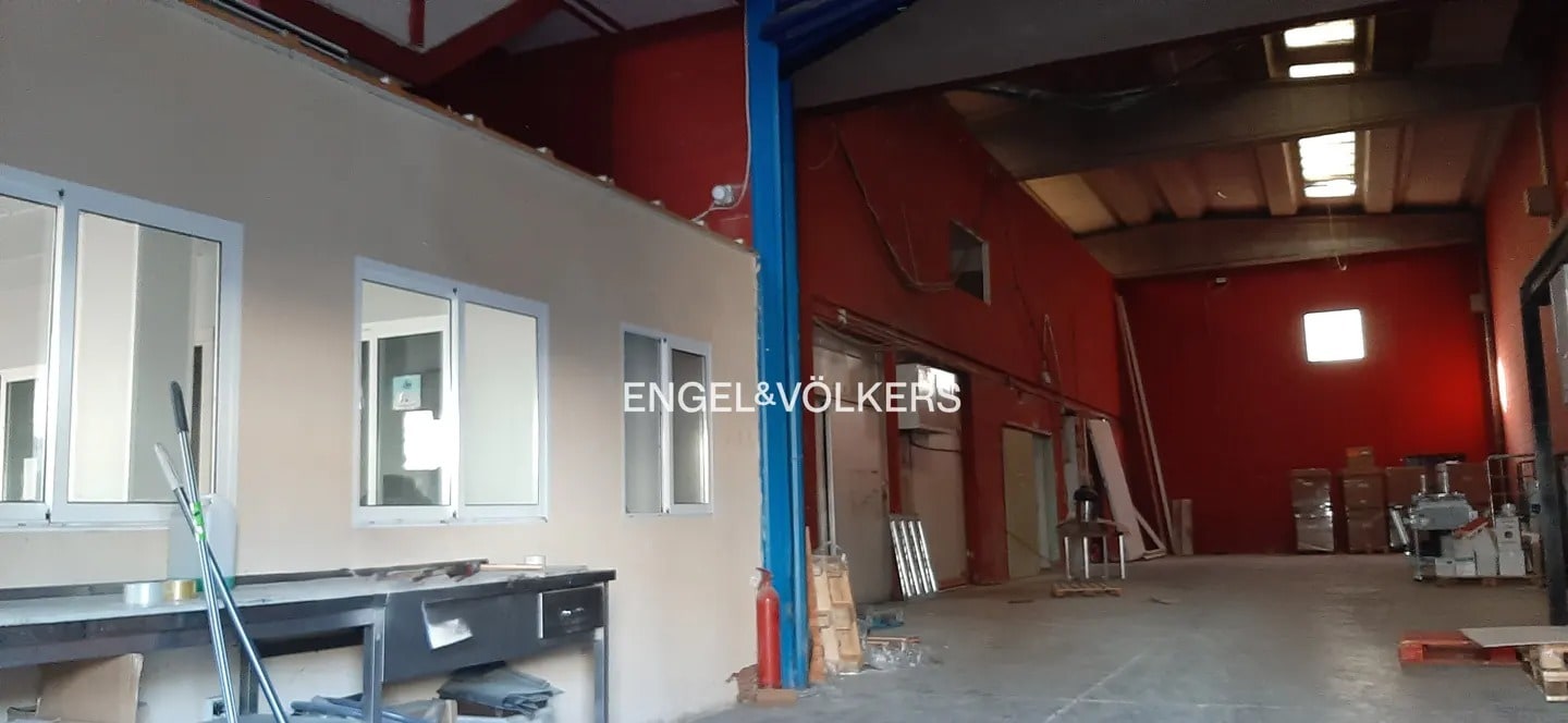 Cerdanyola del Vallès, BAR 08290 - Unit 18 -  - Interior Photo - Image 1 of 2