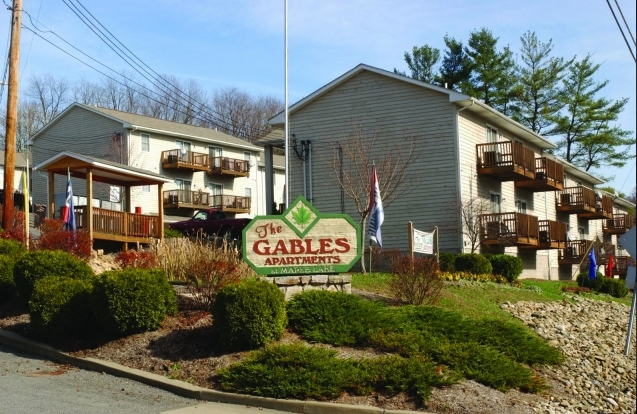 102 Gables Pl, Bridgeport, WV for sale - Primary Photo - Image 1 of 1