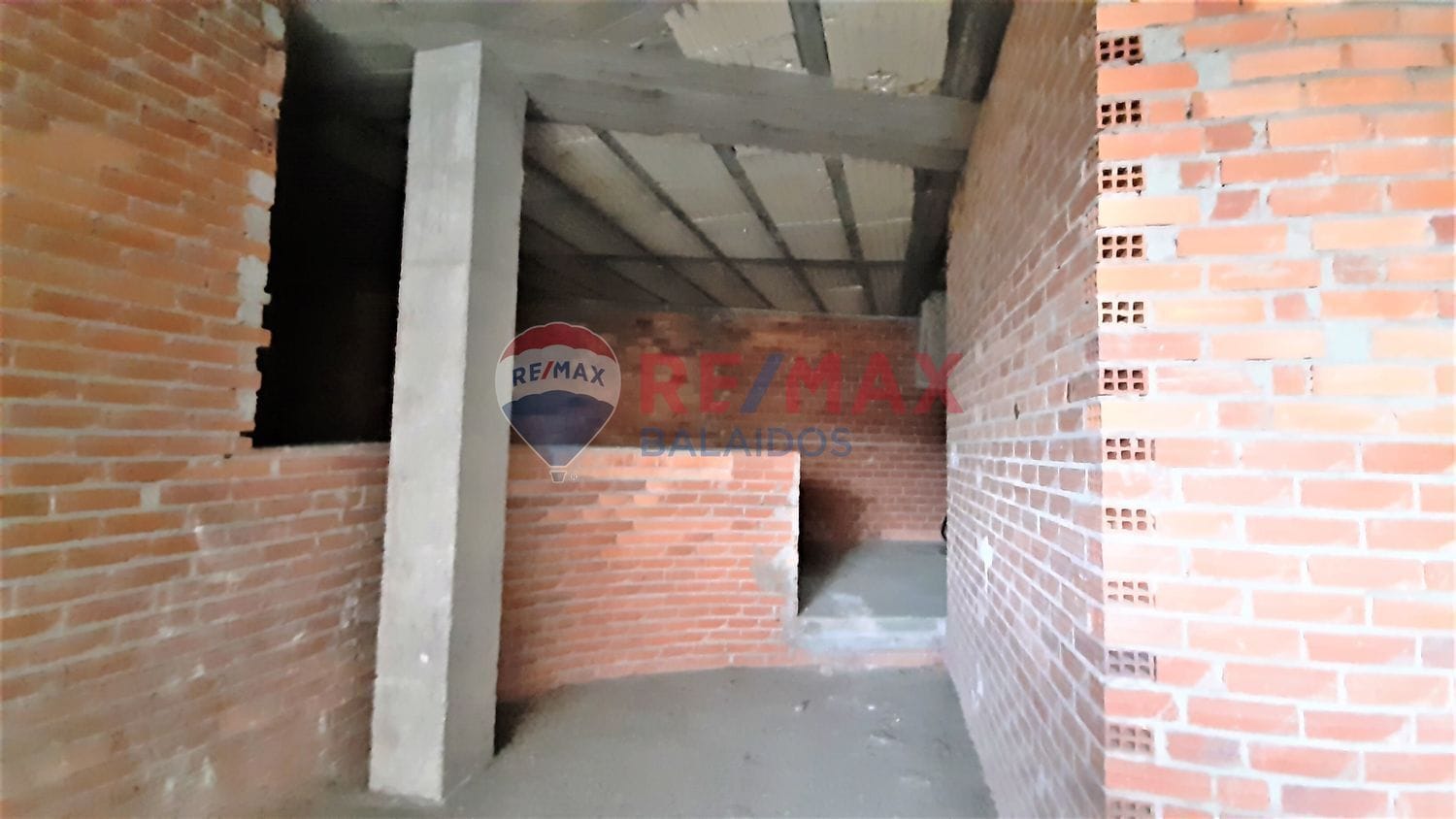 Retail in Ponteareas, Pontevedra for sale Building Photo- Image 1 of 24