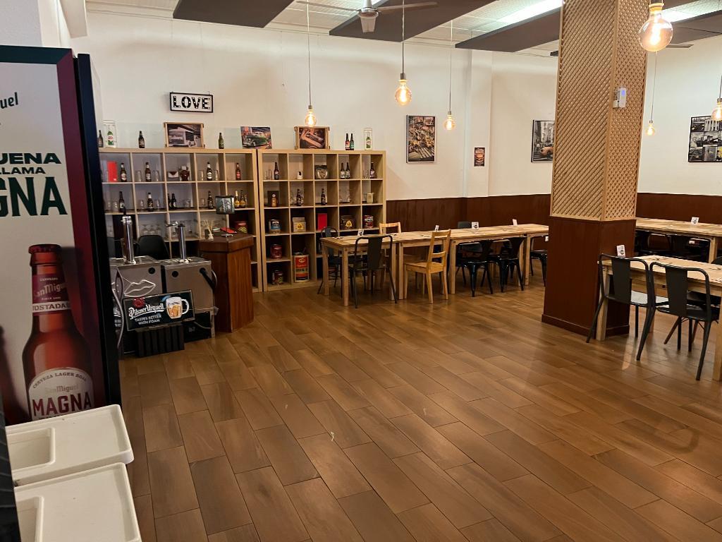 Retail in Madrid, Madrid for lease Interior Photo- Image 1 of 6
