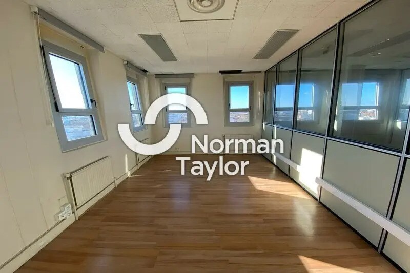 Office in Montpellier for lease - Interior Photo - Image 3 of 5