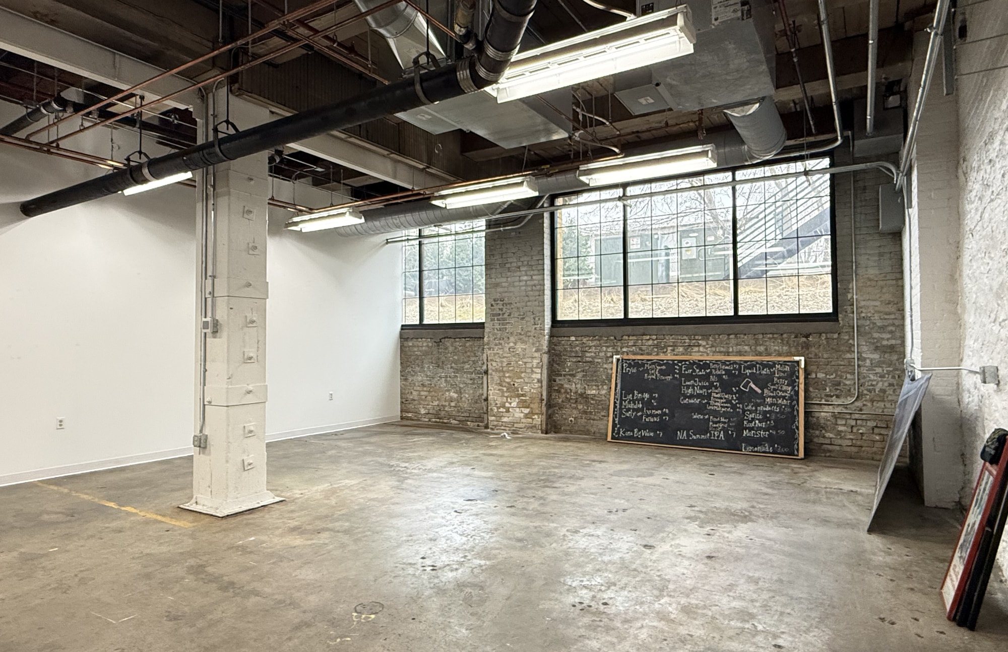 755 Prior Ave N, Saint Paul, MN for lease Interior Photo- Image 1 of 4