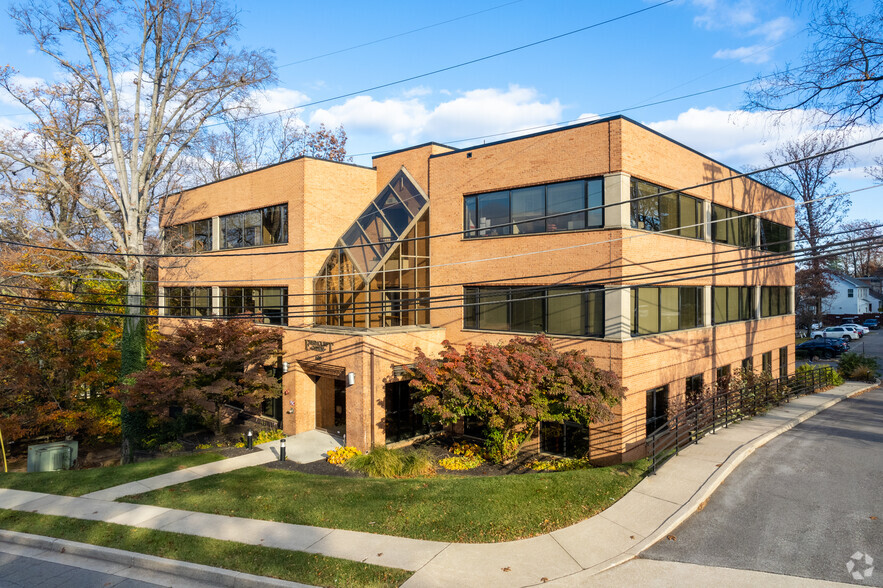 600 Fairmount Ave, Towson, MD for lease - Primary Photo - Image 1 of 13