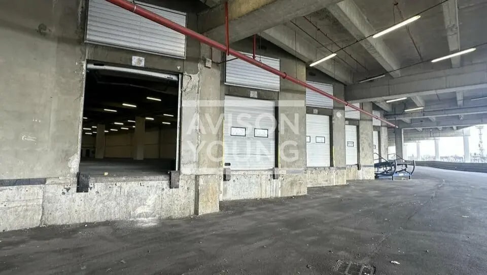 Flex in Pantin for lease Construction Photo- Image 1 of 8
