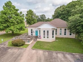 201 Woodcreek Dr, Longview, TX 75605 | LoopNet