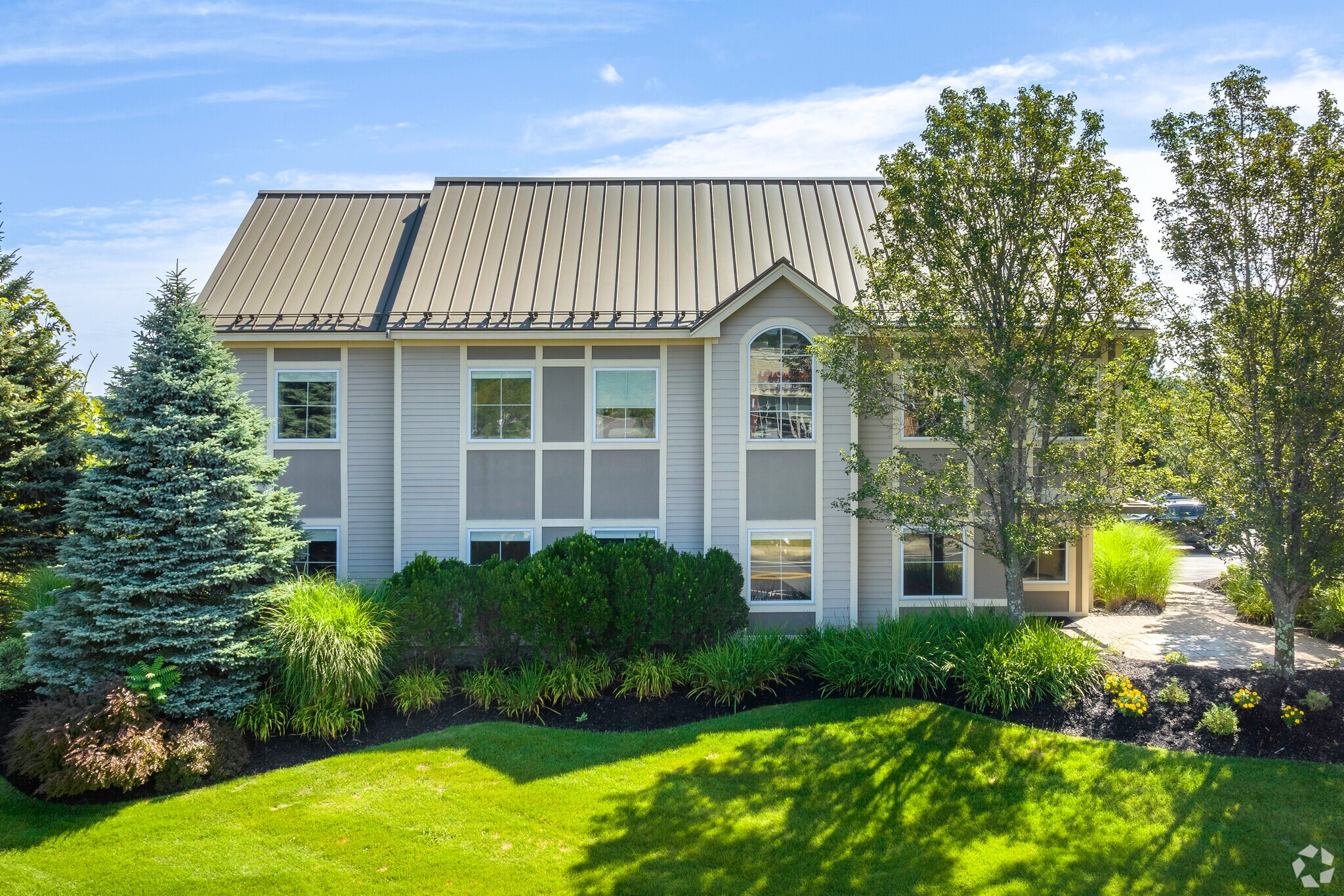 83 Orchard Hill Park Dr, Leominster, MA for lease Building Photo- Image 1 of 21