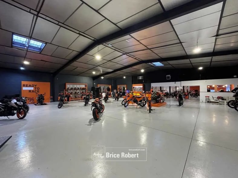 Industrial in Civrieux-d'Azergues for sale - Interior Photo - Image 2 of 3