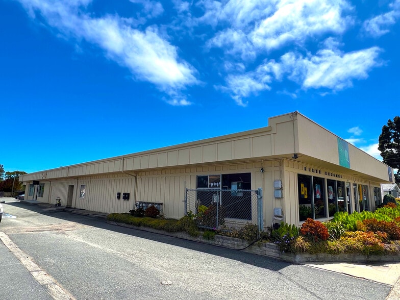 527 Ramona Ave, Monterey, CA for sale - Building Photo - Image 2 of 11