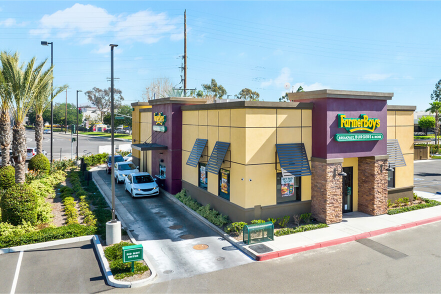 663 S Placentia Ave, Fullerton, CA for sale - Building Photo - Image 2 of 9