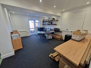 25 London Rd, Waterlooville for lease Interior Photo- Image 2 of 3