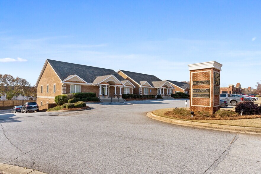 370-374 Racetrack Rd, McDonough, GA for sale - Building Photo - Image 2 of 4