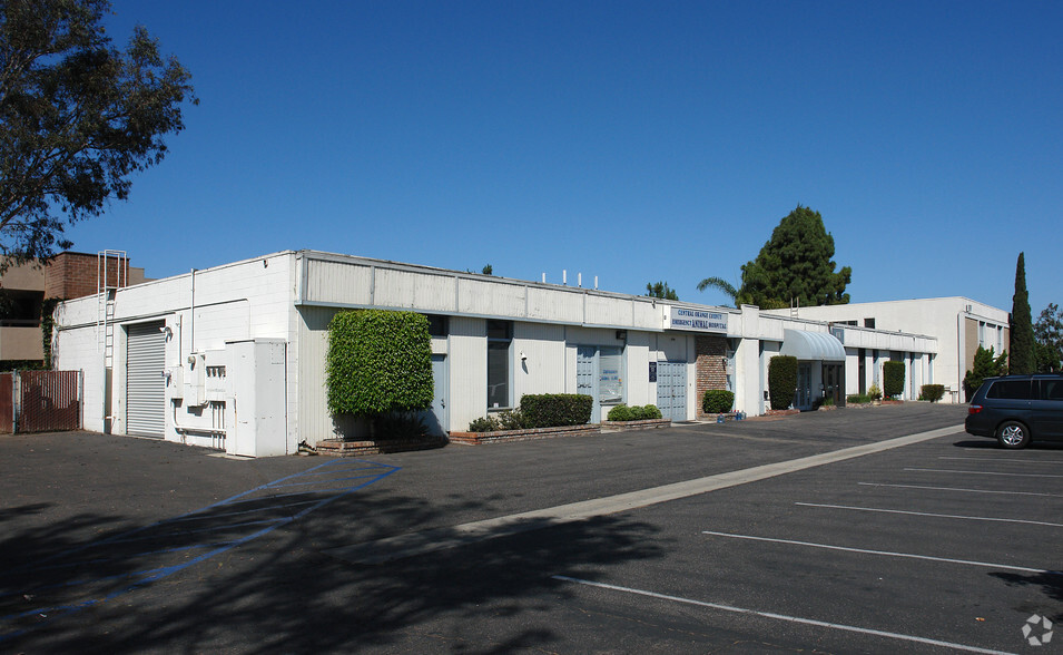 3720 Campus Dr, Newport Beach, CA for lease - Building Photo - Image 3 of 3