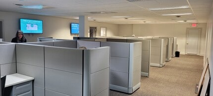 1011 N Brookside Rd, Wescosville, PA for lease Interior Photo- Image 2 of 3