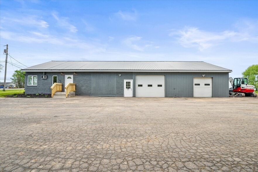 3890 State Route 5 And 20, Canandaigua, NY for sale - Building Photo - Image 1 of 1