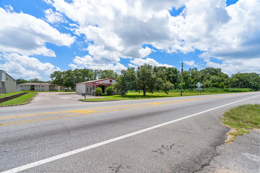 6115 Old Pascagoula Rd, Mobile, AL for sale - Building Photo - Image 2 of 7