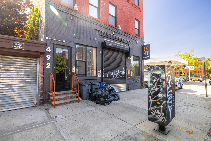 492 Throop Ave, Brooklyn, NY for lease - Building Photo - Image 2 of 10