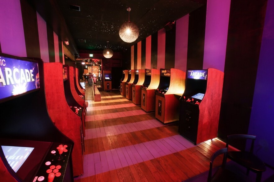 13625 Ventura Blvd, Sherman Oaks, CA for lease - Interior Photo - Image 3 of 14