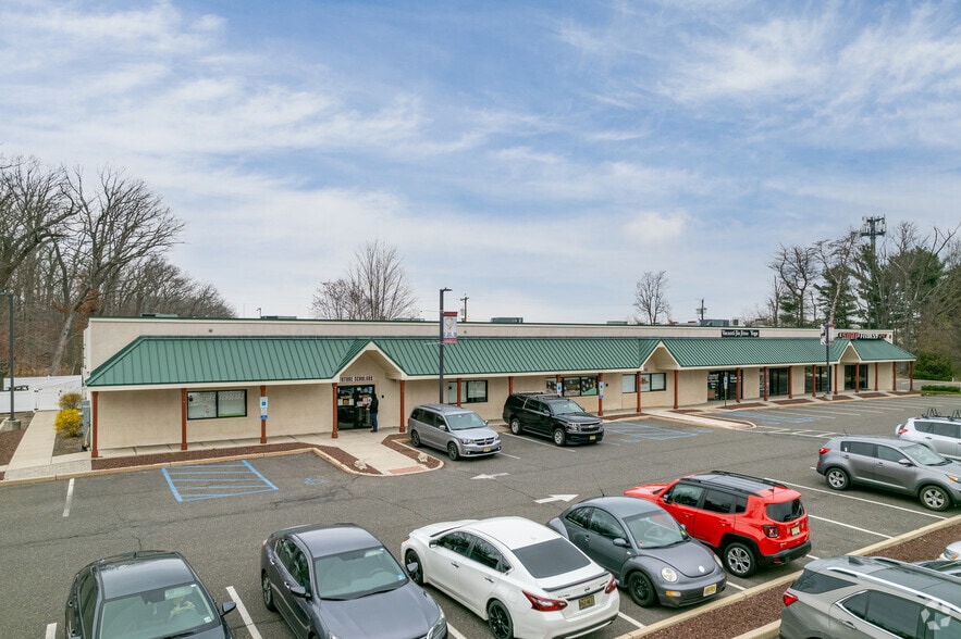 1351 Route 38, Hainesport, NJ for lease - Building Photo - Image 3 of 9