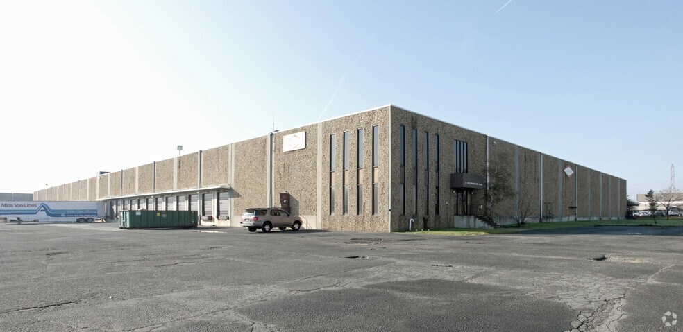 21 Distribution Blvd, Edison, NJ for sale - Primary Photo - Image 1 of 1