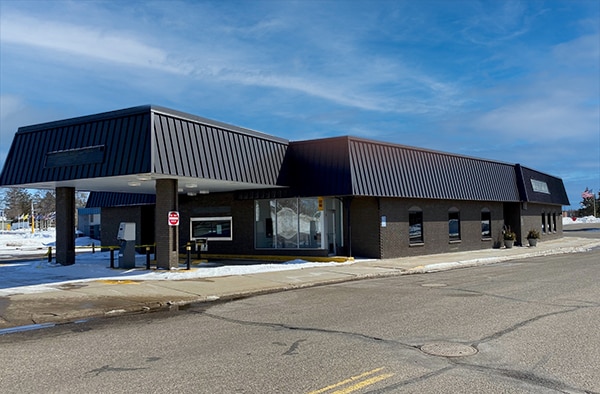 4284 Main St  