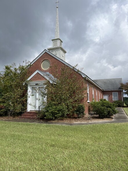 21215 Buckhorn Quarter Rd, Courtland, VA for sale - Primary Photo - Image 1 of 1