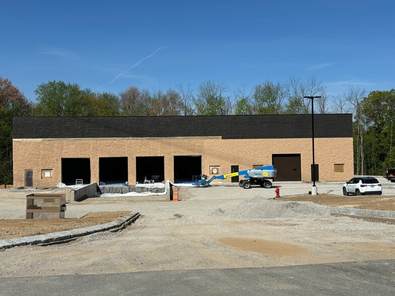 151 River Rd, Montville, NJ for lease - Building Photo - Image 1 of 3