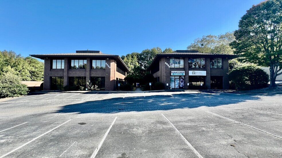 3680 Holcomb Bridge Rd, Norcross, GA for lease - Building Photo - Image 1 of 11