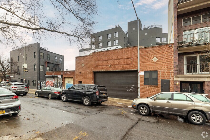 59 Jackson St, Brooklyn, NY 11211