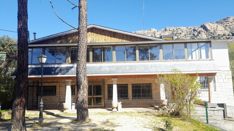 Retail in Manzanares el Real, Madrid for sale - Building Photo - Image 3 of 51