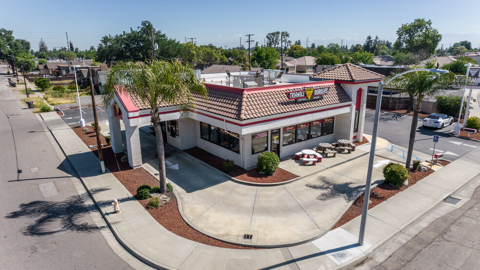 1330 E Tulare Ave, Tulare, CA for sale - Building Photo - Image 2 of 38