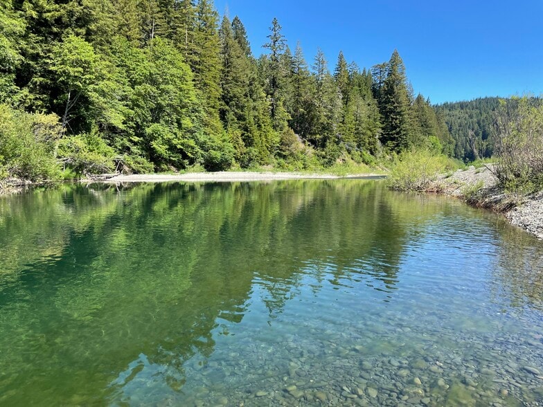 455 Boy Scout Rd, Myers Flat, CA for sale - Building Photo - Image 3 of 23