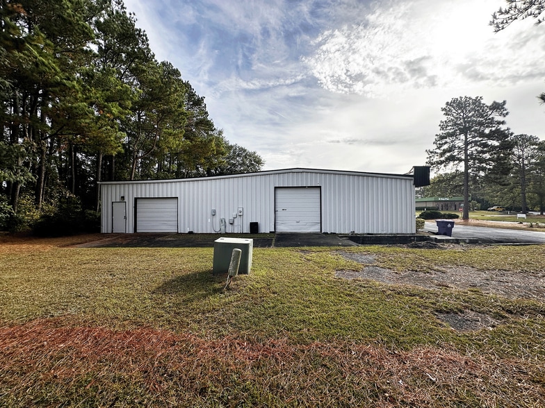 7311 Pepperdam Ave, North Charleston, SC for sale - Building Photo - Image 2 of 6